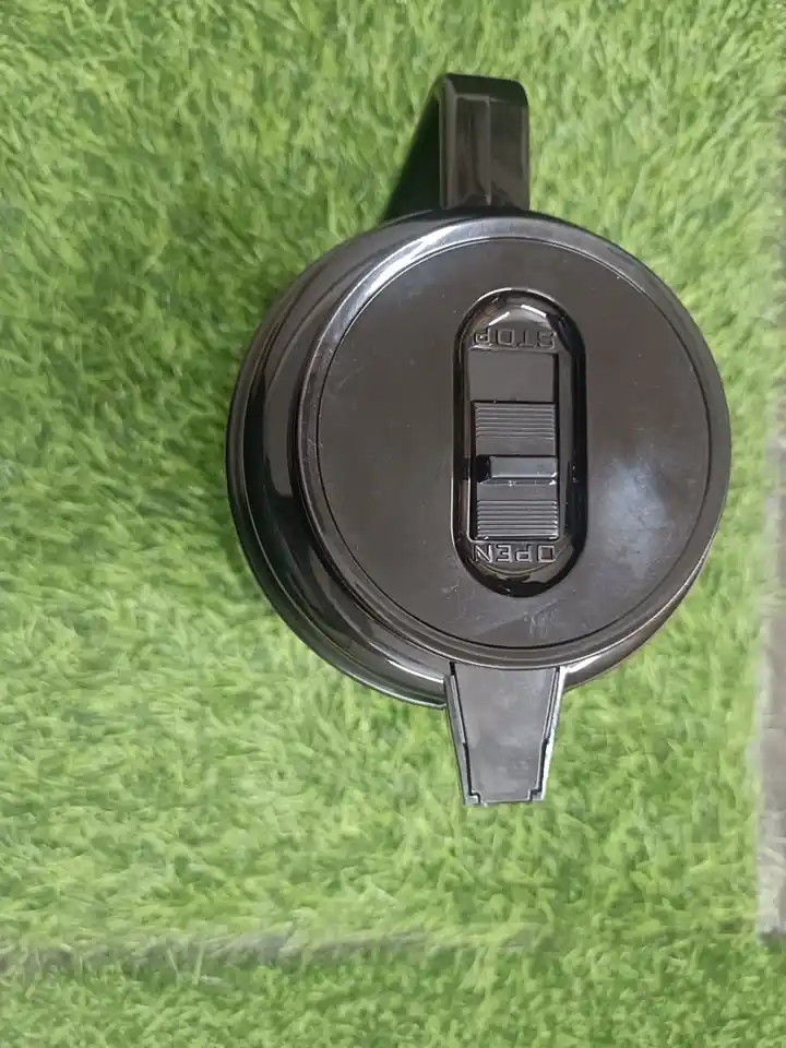 Niyama Vaccum flask 1.L Capacity