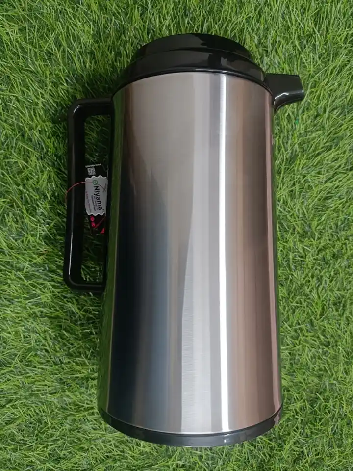 Niyama Vaccum flask 1.L Capacity